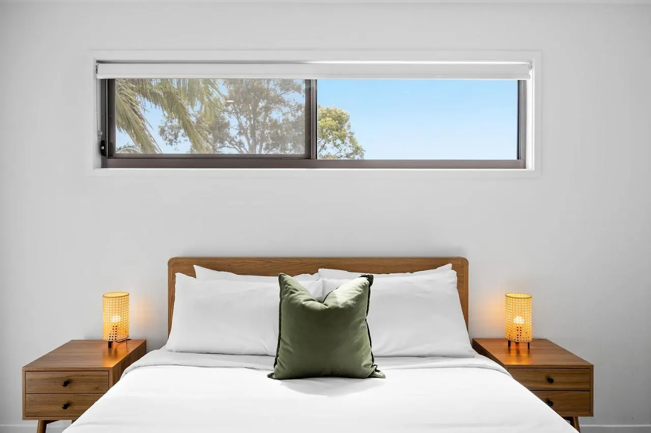 Azure River Side Townhouse Maroochydore 0*,