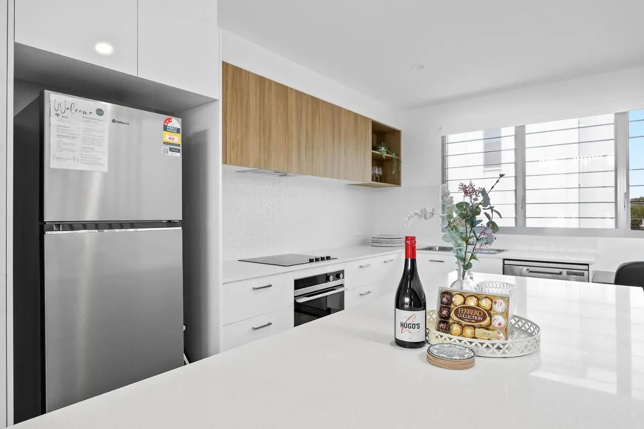 Apartment Azure River Side Townhouse Maroochydore Australia